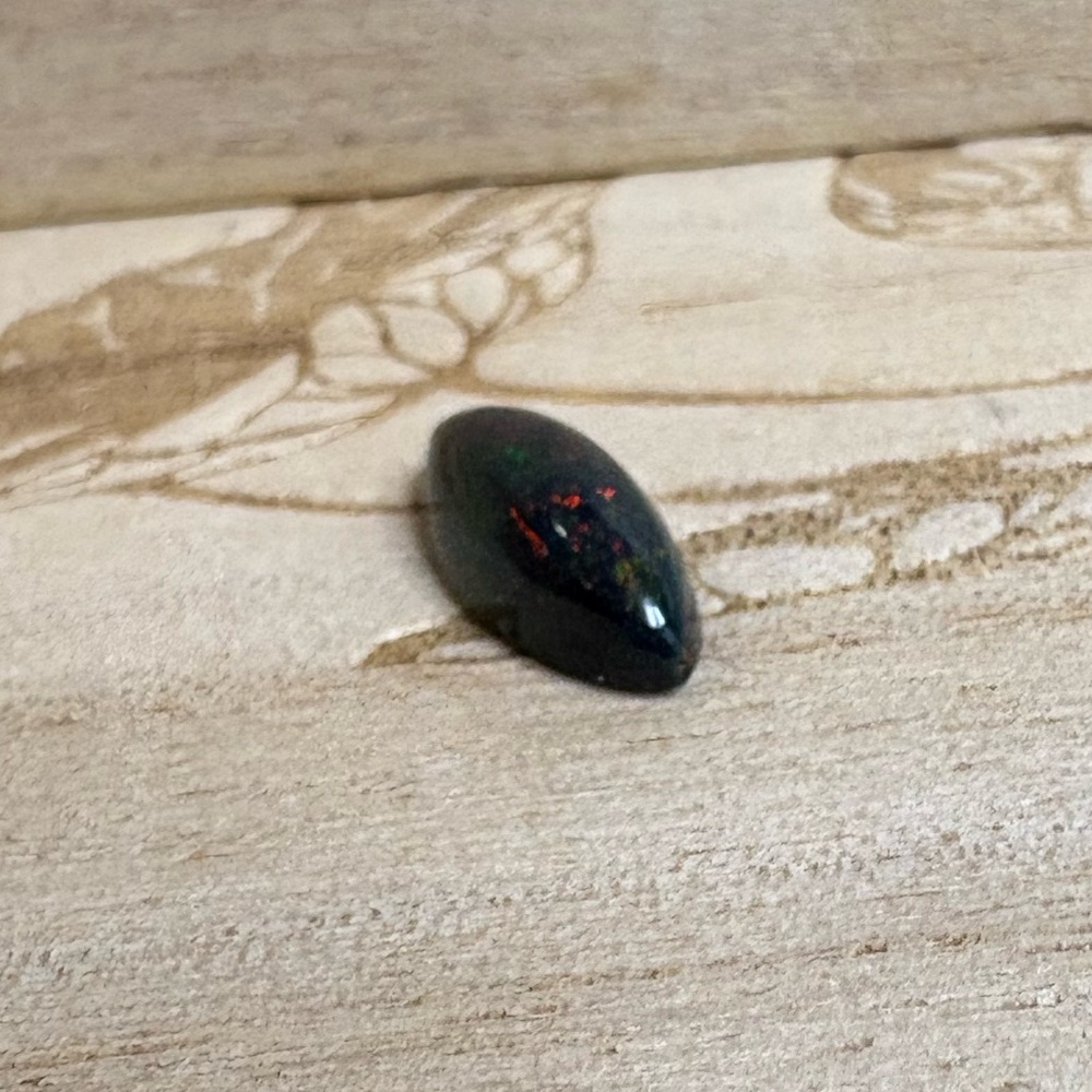 Black Opal from Ethiopia 1.99ct
